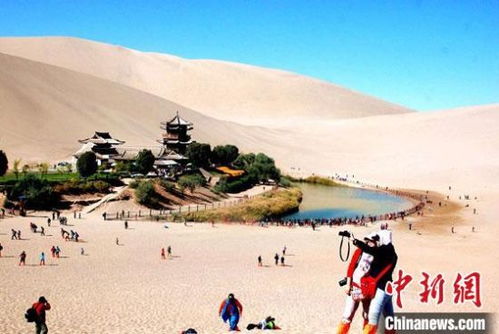 甘肅敦煌專項(xiàng)整治旅游市場(chǎng) 兩千余家餐飲單位簽 誠(chéng)信書