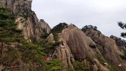 清明小長(zhǎng)假第三天:黃山風(fēng)景區(qū)優(yōu)化管理措施 游覽秩序井然